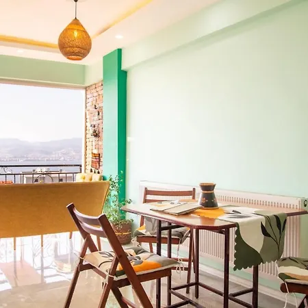 Flat With Great View And Location In Konak